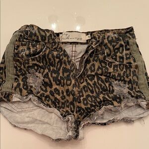 Vintage Havana Leopard Print Jean Shorts
